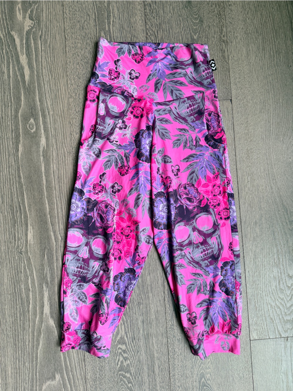 Exotica Pink Skeleton Soft to Touch Capri Crop Jogger Size Medium